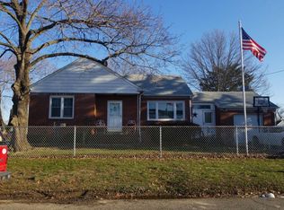 19 Maple Ave, Bordentown, NJ 08505