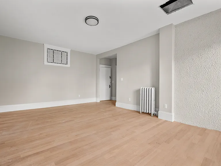 19 Agassiz Street — Photo 11