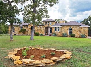 136 Eight Oaks Dr, Bastrop, TX 78602