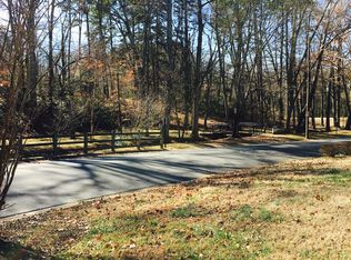 3934 Bristol Dr, Charlotte, NC 28208