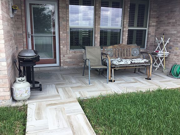 2nd image of 1134 Fairway