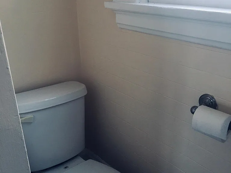 4410 Verne Ave #1 — Photo 9
