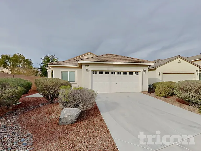 1104 Bistro Bay Ave — Photo 2