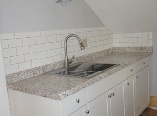 70 1/2 S Cedar St, Oberlin, OH