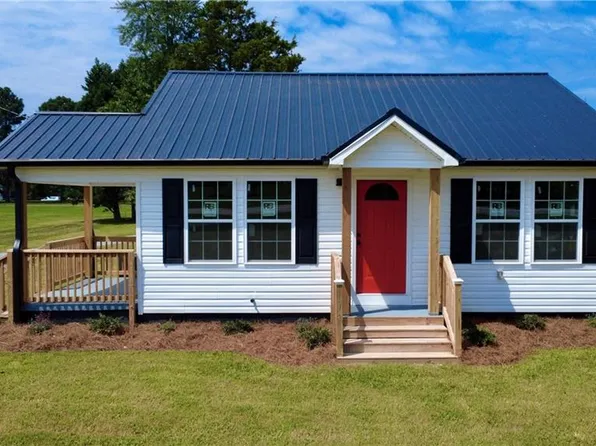 6129 Ridge Rd, Lexington, NC 27295