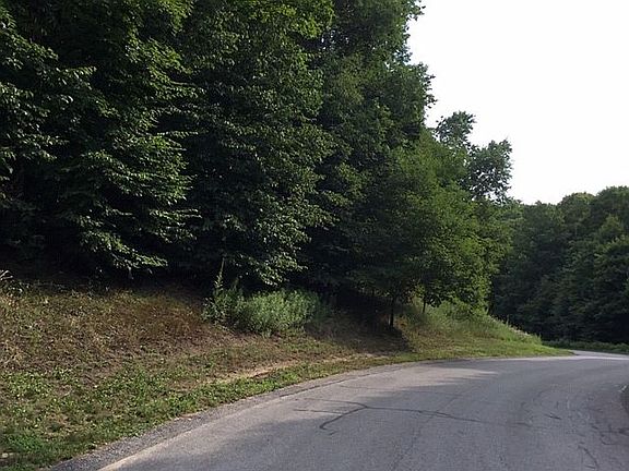 4th image of 5695 Ravens Roost Ln