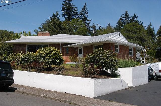 1st image of 1645 Bonnie Way NW