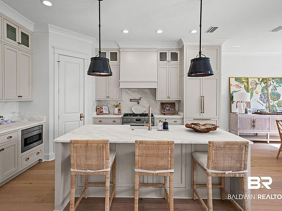 5th image of 234 Aster Cir