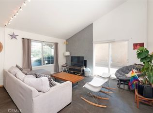 5015 Pearblossom Dr, Riverside, CA 92507