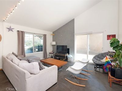 5015 Pearblossom Dr, Riverside, CA, 92507