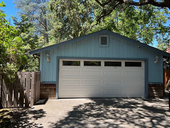 2nd image of 332 Harper Ln