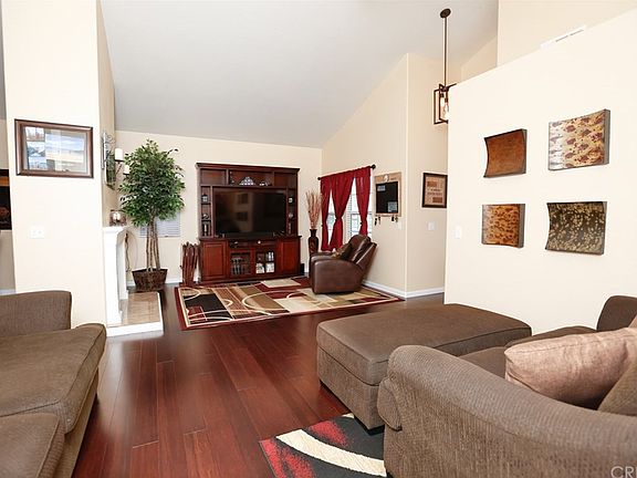 3rd image of 5541 Capella Ln