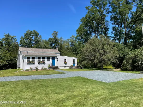 47 Mc Dermott Road, Mechanicville, NY 12118