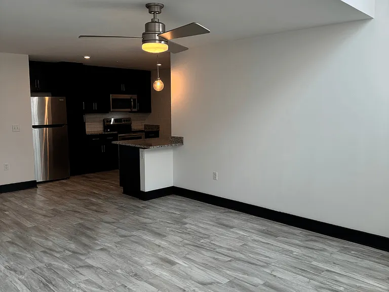Pilot Place — Photo 28