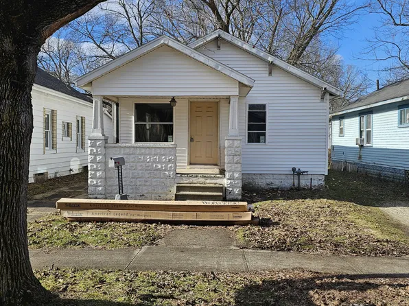 1114 N 8th St, Niles, MI 49120