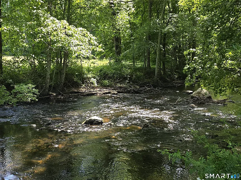 157 S River Rd — Photo 22