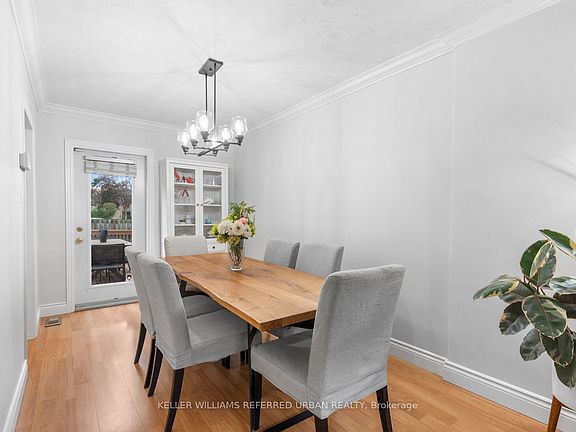 4th image of 200 Saint Marks Rd