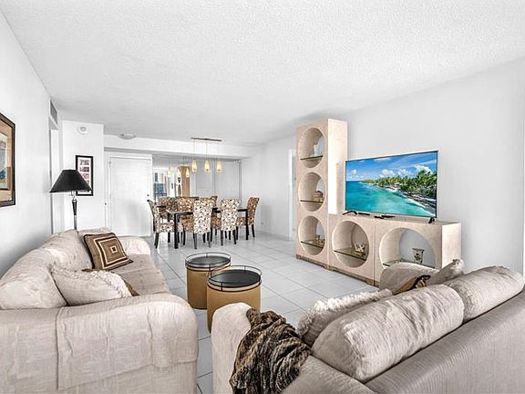 4th image of 230 174th St APT 901