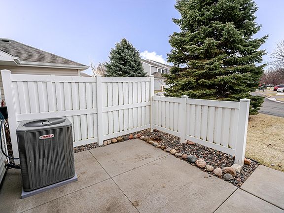 3rd image of 7086 Quail Ave NE