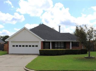 760 Summer Ln, Prattville, AL 36066