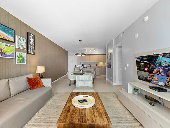 4th image of 4011 S Ocean Dr Floor 31-ID1022193P