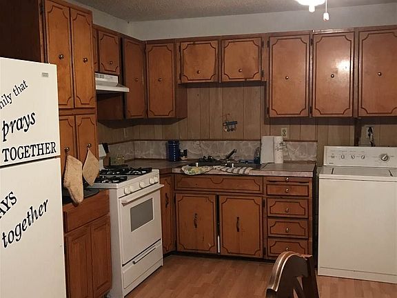 5th image of 2412 Mamie Dr