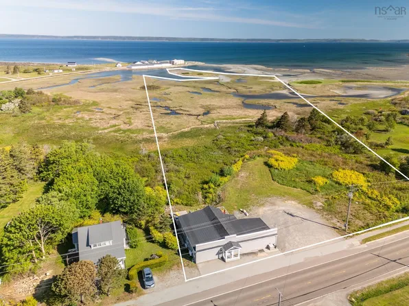 1861 Highway 1, Church Pt, NS B0W 1M0