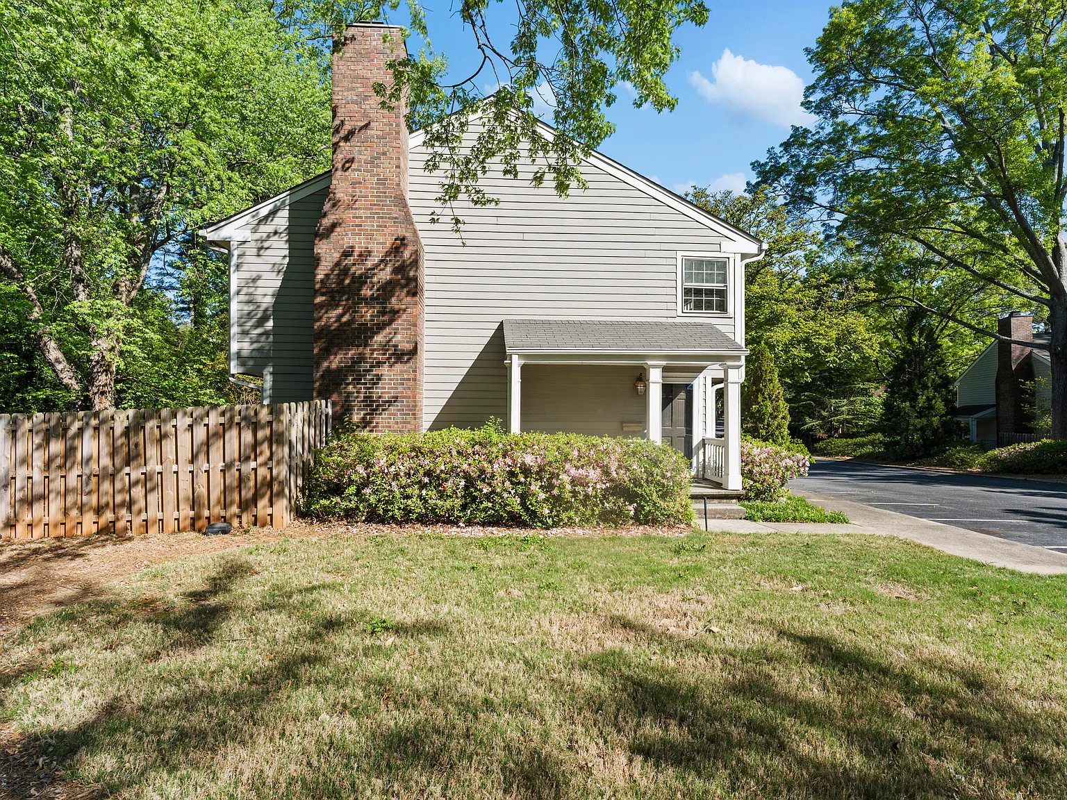 2798 Farmstead Rd SE — Photo 2