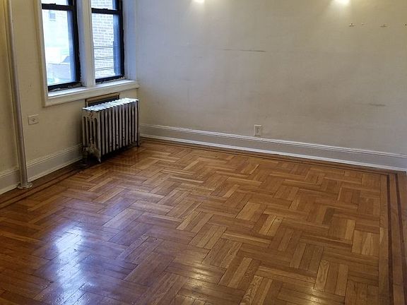 3rd image of 4307 42nd St APT 3H