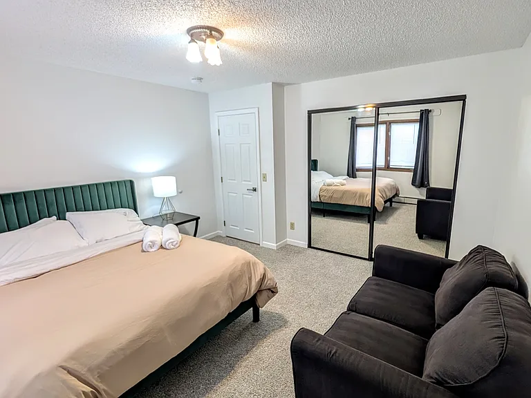 1401 Cordova St #4 — Photo 11