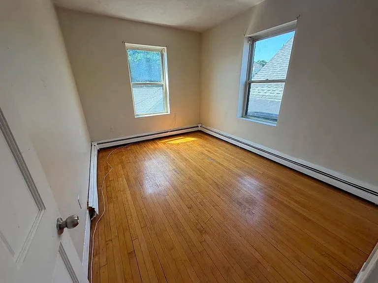 366 Centre St #9 — Photo 15