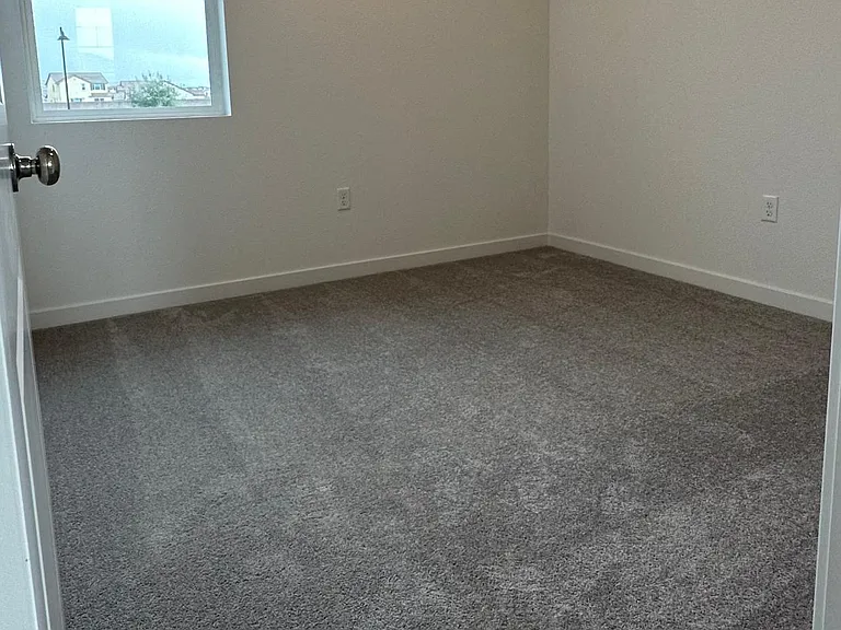 4405 Neptune Cir — Photo 14