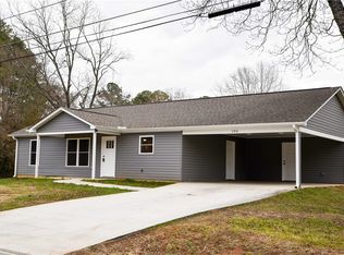 106 Simpson St, Westminster, SC 29693