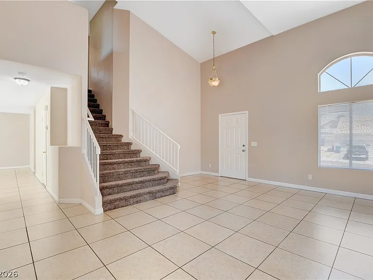 9317 Mountain Cliffs Ave — Photo 6