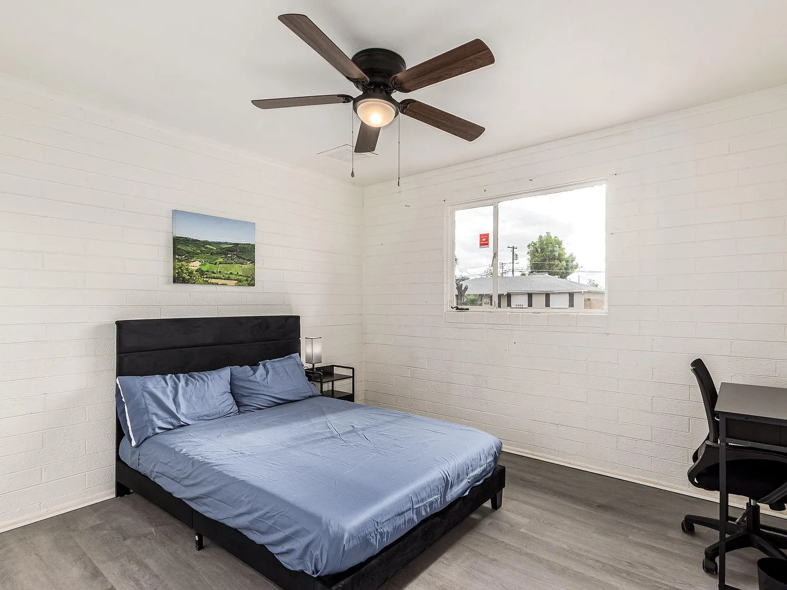 4 bed, 4.0 bath, 2228 sqft, $776 — Photo 2