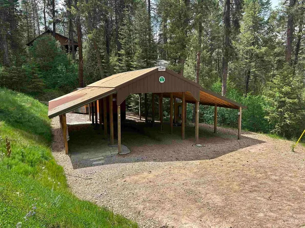 9 Leisure Ln, Garden Valley, ID 83622