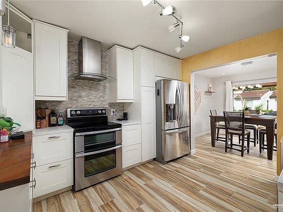 4th image of 109 Sunflower Ave