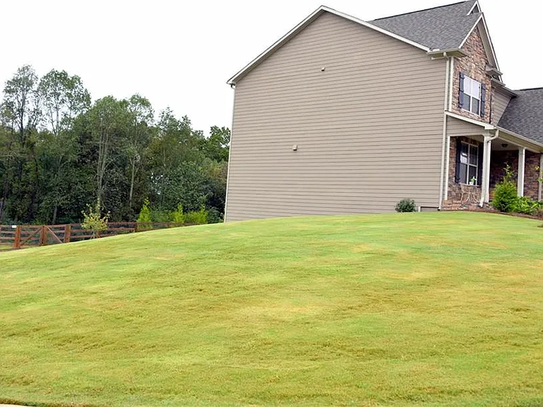 5730 Lanier Valley Pkwy — Photo 2