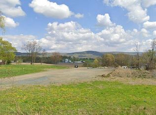 390 Moonlawn Rd, Troy, NY 12180