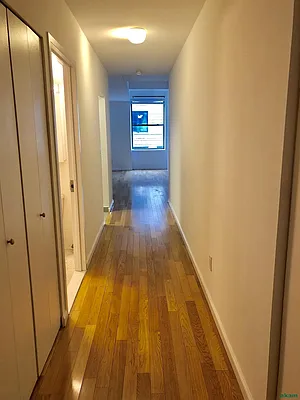 Rented by Akam Sales and Brokerage | media 20