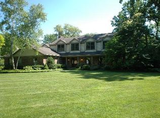 875 Mellody Rd, Lake Forest, IL 60045