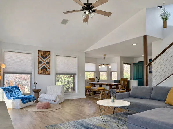 115 Oakdale Dr, Palmer Lake, CO 80133