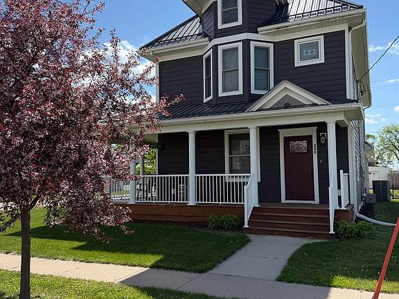 3rd image of 290 Main St NE