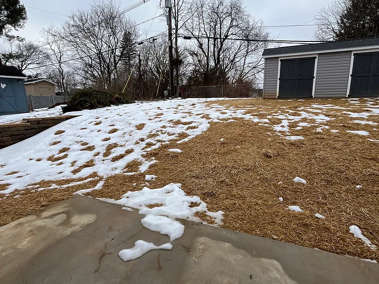 234 N Colonial Dr — Photo 32