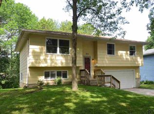 1610 Prairie Rd, Madison, WI 53711