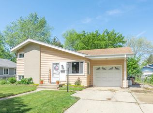 550 N Addison Rd, Villa Park, IL 60181