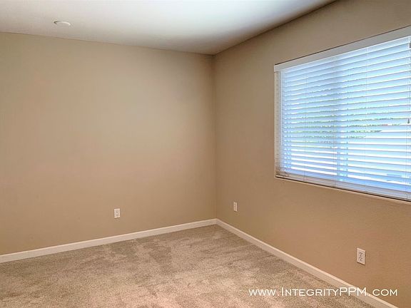 5th image of 1028 S 30th St Unit A