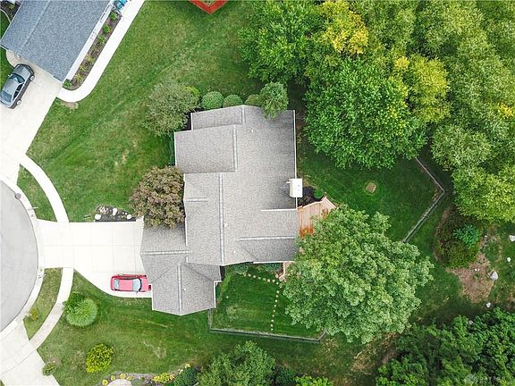 3rd image of 1221 Amberwood Ct