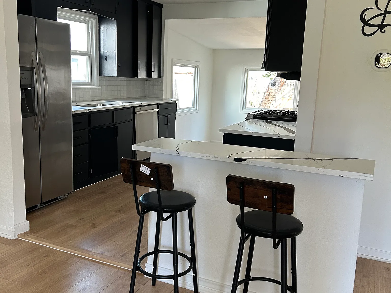 3 bed, 1650 sqft, $2,700 — Photo 4