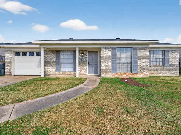 1521 Holiday Pl, Bossier City, LA 71112